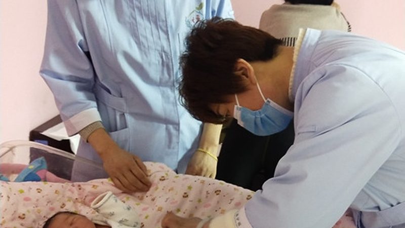 高端月子会所坐月子套餐，揭秘其背后的专业与呵护